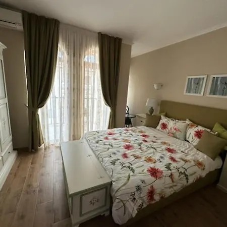 Holiday home Private In Elenite *
