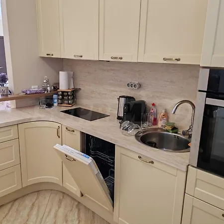 Holiday home Private In Elenite *