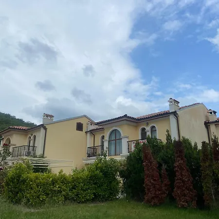 Private In Elenite Casa de Férias